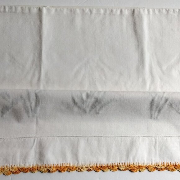 Vintage White Pillow Case with Hand Embroidered Tulips and Crocheted Edging - Picture 5 of 6